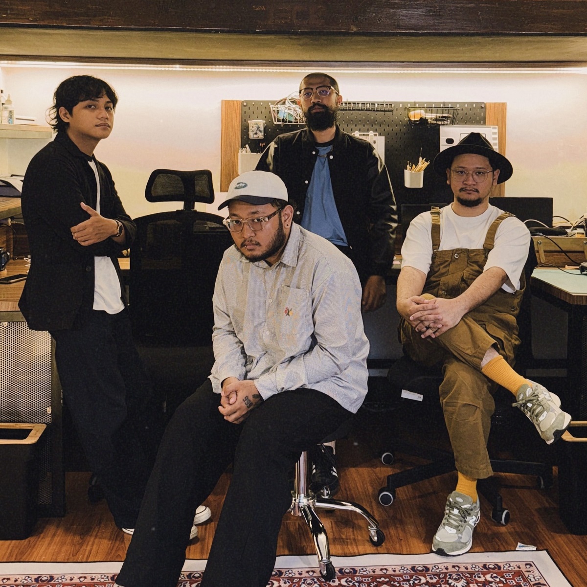 The People of the Sun Perkenalkan ‘Two Tickets’, Gerbang Menuju Album Perdana