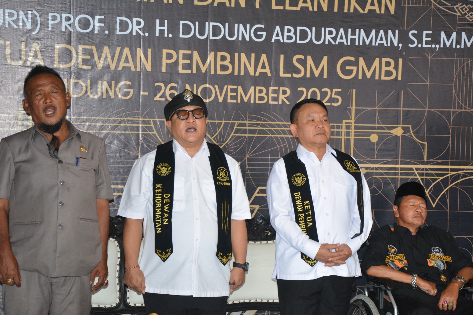 Jenderal (Purn) Dudung Abdurahman Diamanahkan Pimpin Dewan Pembina GMBI di Padepokan Al Fauzan